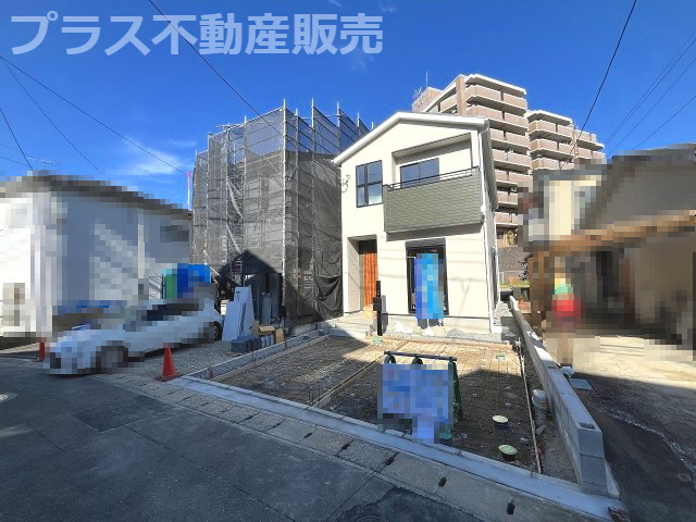 【外観】 | 春日市小倉4丁目1期　2号棟（全2棟）【仲介手数料無料・0円】 | 現地写真。プラス不動産販売なら、現場の全ての棟をまとめてご見学頂けます。