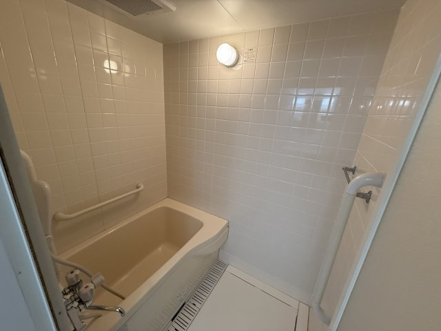 ヴァンベール向丘の浴室