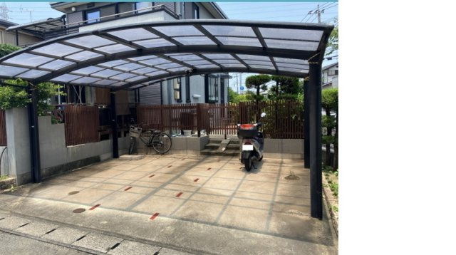 八代市松江町中古戸建ての駐車場