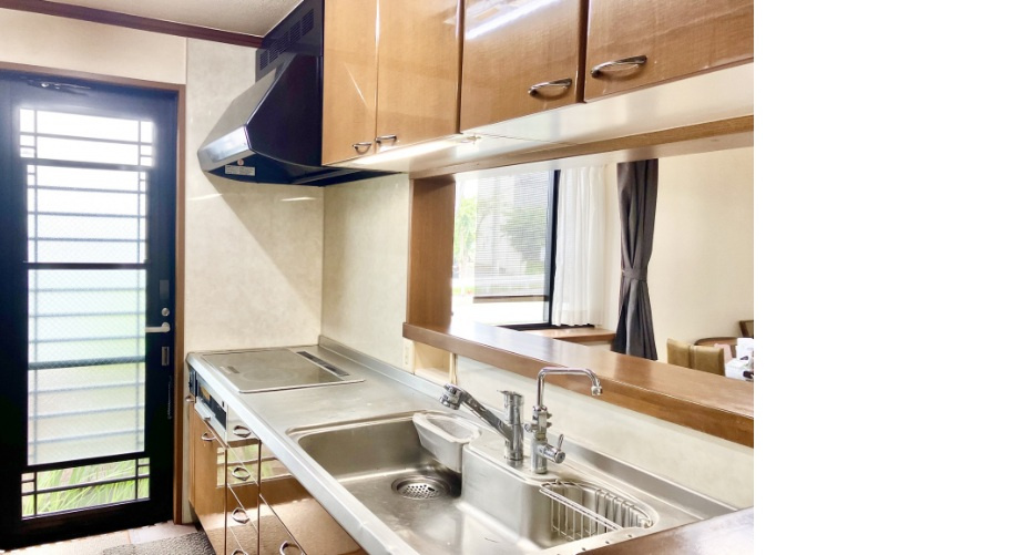 八代市松江町中古戸建てのキッチン