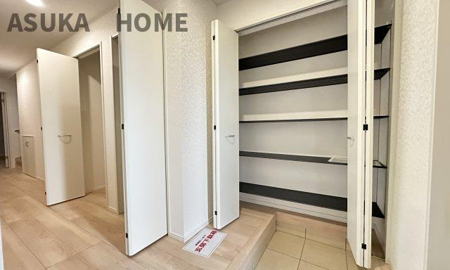 横浜市磯子区久木町　新築戸建てのトイレ