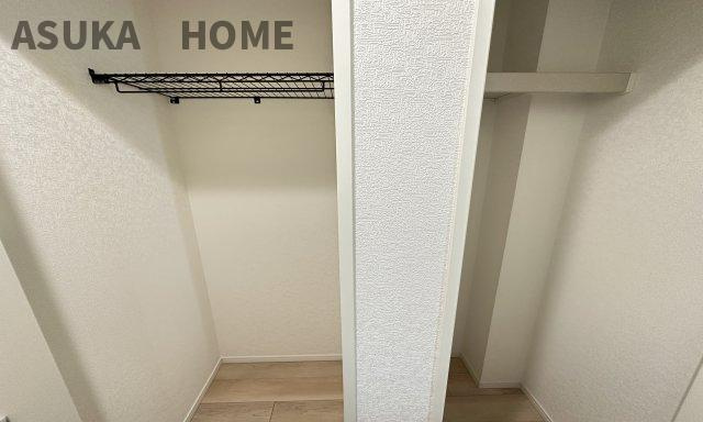 横浜市磯子区久木町　新築戸建ての洋室