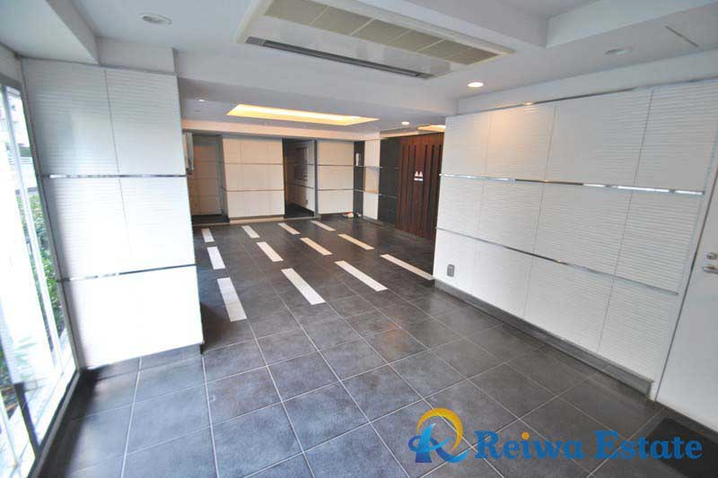 リストレジデンス茅ヶ崎海岸のエントランス