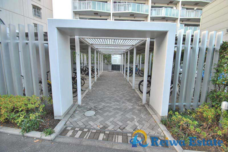 リストレジデンス茅ヶ崎海岸のエントランス