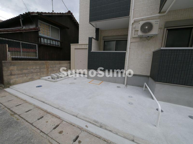 Walea Hale Kasugaの駐車場