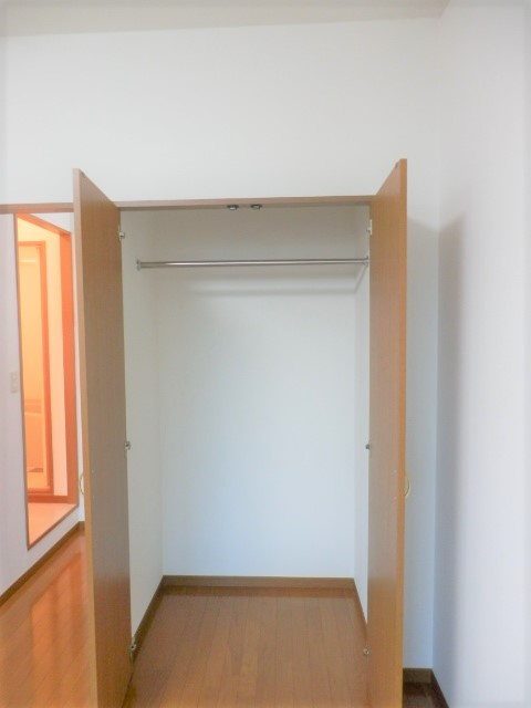 アンプルールブワ　セストの収納