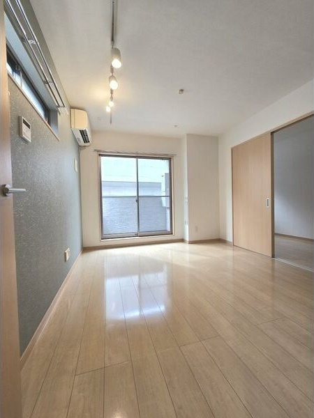 shiva apartmentの居間・リビング