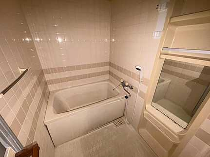 サーパスタウン大町Ⅰ番館の浴室