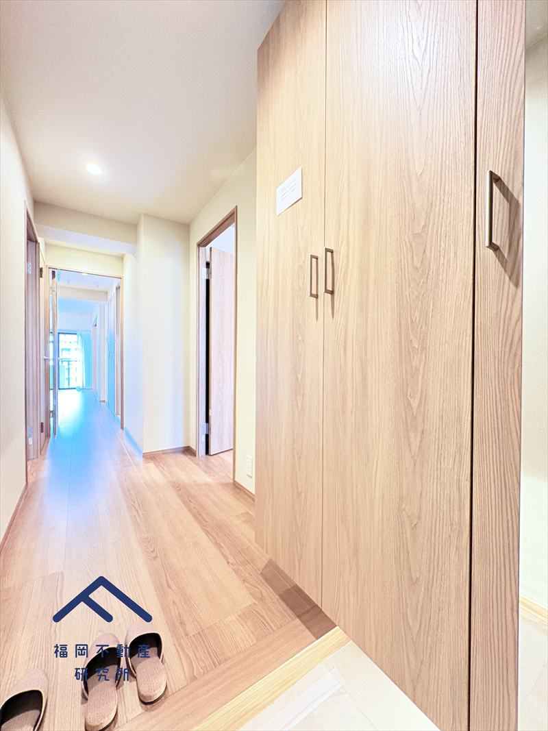 シティパル白木原の玄関