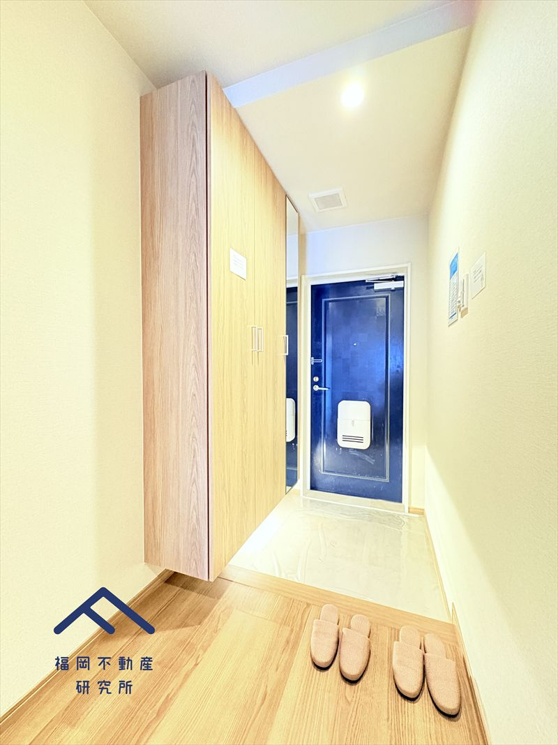 シティパル白木原の玄関