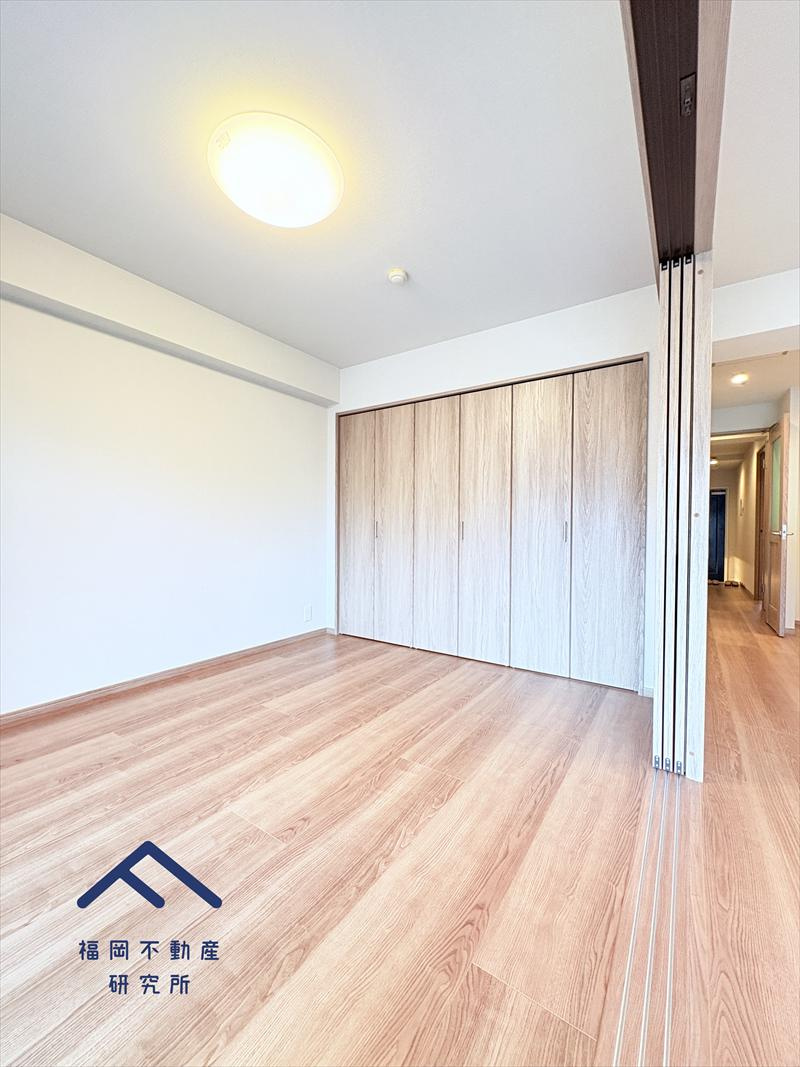 シティパル白木原の洋室