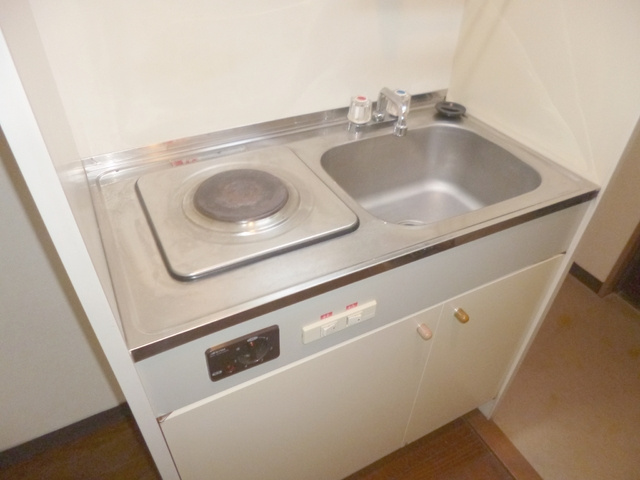 青柳ビルのキッチン|ミニキッチンスペースです！