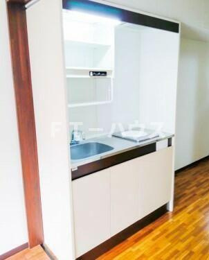 千葉市花見川区幕張町５丁目のアパートのキッチン