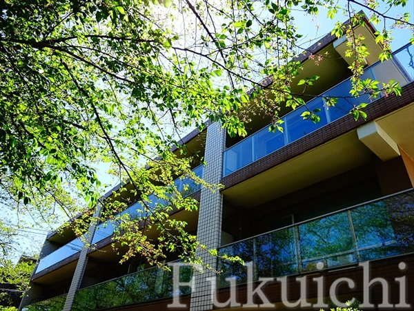カスタリア八雲の外観