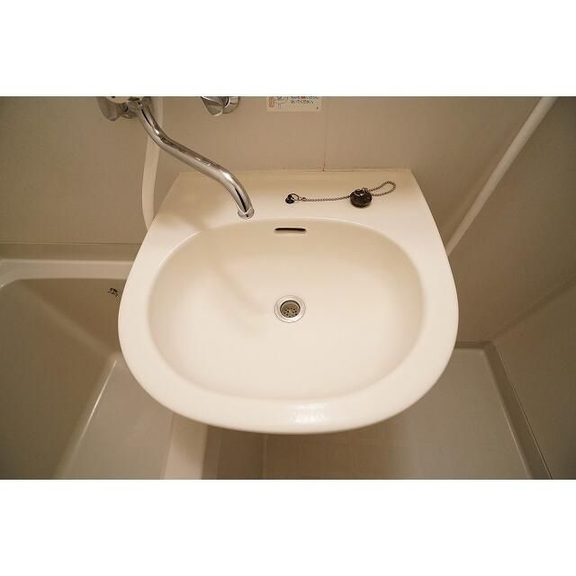 ディアス高野台の洗面所