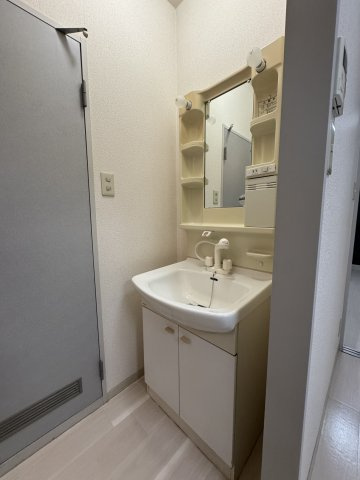 ディアス板宿の洗面所