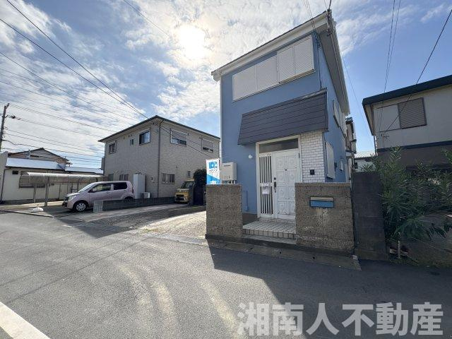 平塚市横内 中古戸建の前面道路含む現地写真|前面道路含む現地写真です