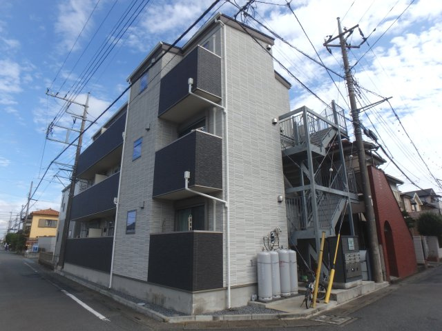クレセント上広谷の外観