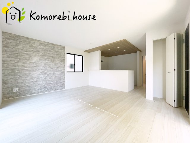 上尾市向山　11期　新築一戸建て　グラファーレ　01の居間・リビング|おしゃれな居間です