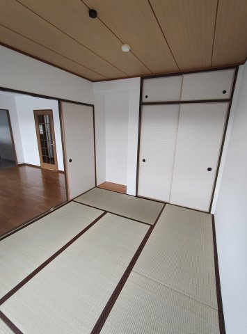 ロイヤルヒル神戸諏訪山の和室