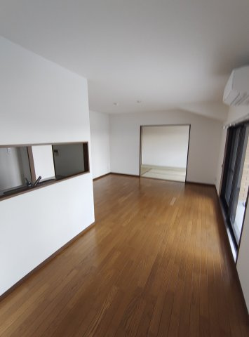 ロイヤルヒル神戸諏訪山の居間・リビング