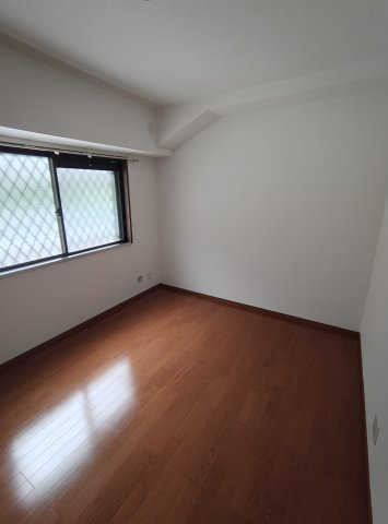 ロイヤルヒル神戸諏訪山の寝室