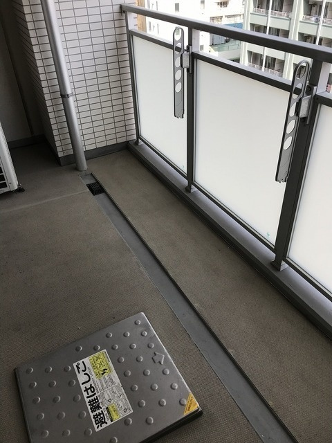 コンフォリア東池袋ＷＥＳＴのバルコニー