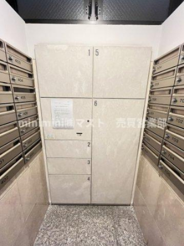 リーガル福島あみだ池のその他|◆不在時でも荷物の受け取りが可能で、忙しい方にも便利♪共用部も清潔に保たれています☆