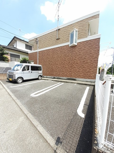 グランラフレシールの駐車場