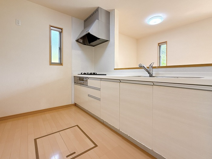 西尾市笹曽根町のキッチン