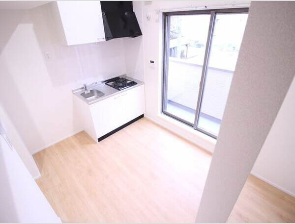 SAKURA辰巳の居間・リビング|ゆったり過ごせる居間です