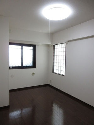 【寝室】 | ナイスパークステイツ桜 | 洋室６.０畳（内装後）