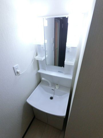 MID SQUAREの独立洗面台