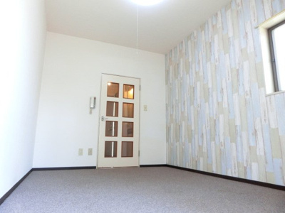 【居間・リビング】 | シティパレス鴻巣Ⅱ | ※同タイプの別の部屋の写真です。