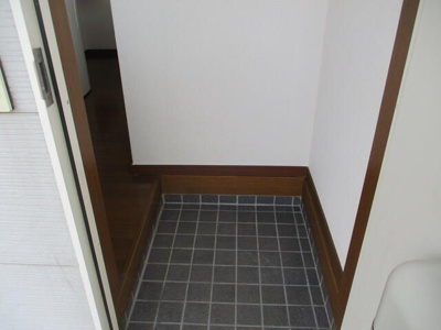 【玄関】 | サンフォレスト東金