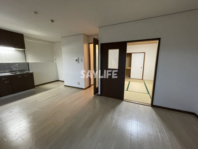 ミラパーク鶴見の居間・リビング