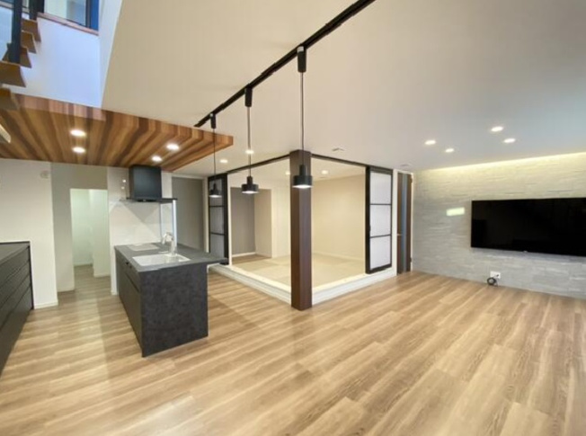 【居間・リビング】 | LDK24帖と広々しています。