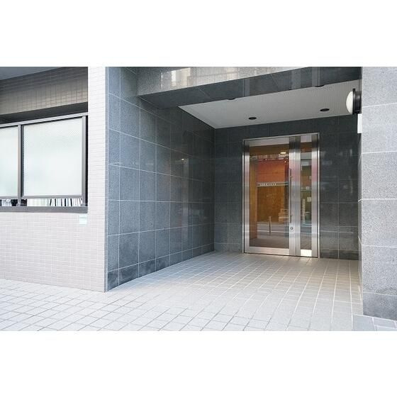 エステート東池袋のエントランス