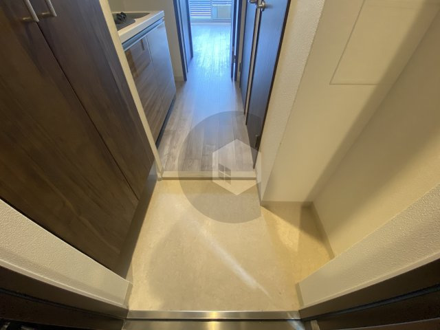 フォーリアライズ大阪ミッテの玄関