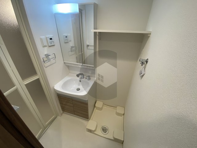 フォーリアライズ大阪ミッテの洗面所