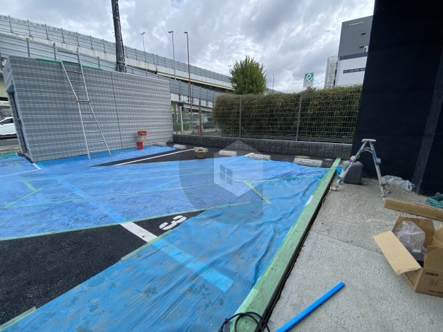 フォーリアライズ大阪ミッテの駐車場