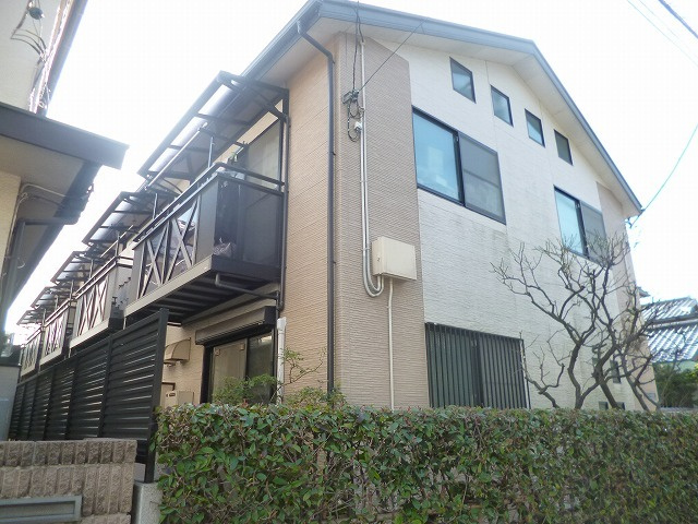 ルミエール宮坂の外観|メゾネットタイプです