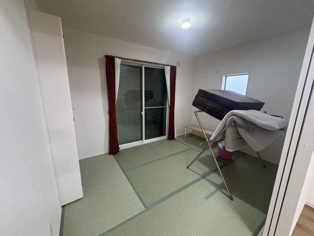 小野市黒川町　築浅中古住宅の和室