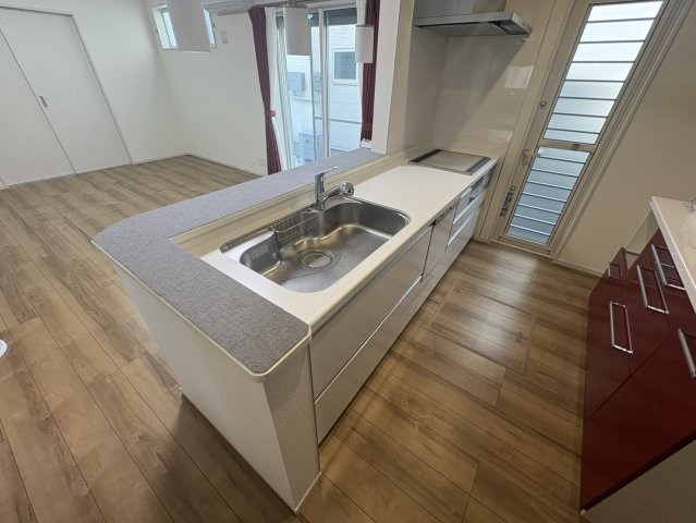小野市黒川町　築浅中古住宅のキッチン