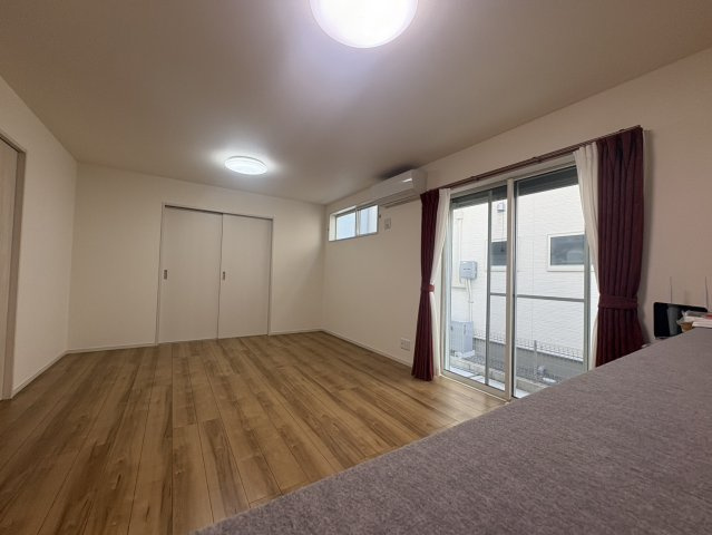 小野市黒川町　築浅中古住宅の居間・リビング