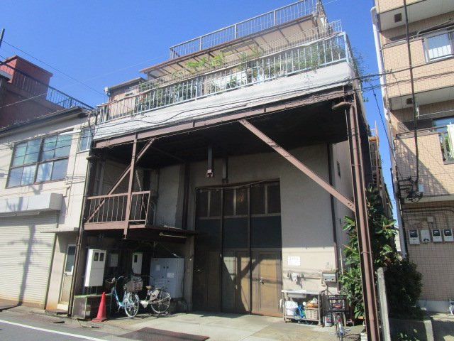 葛飾区東四つ木４丁目の倉庫
