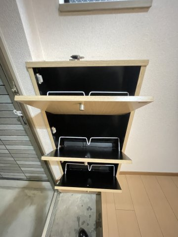 エミリーコート博多の居間・リビング