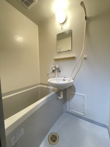 エミリーコート博多の浴室