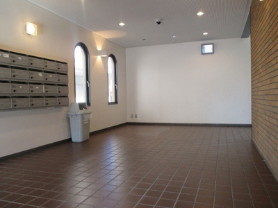 【エントランス】 | サンライズ御瑞宝1 | キレイなエントランスロビーです