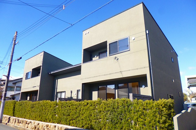 トリニティーコート